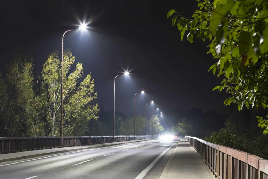 Street Lights and Road Safety: Lighting the Way to Safer Roads插图