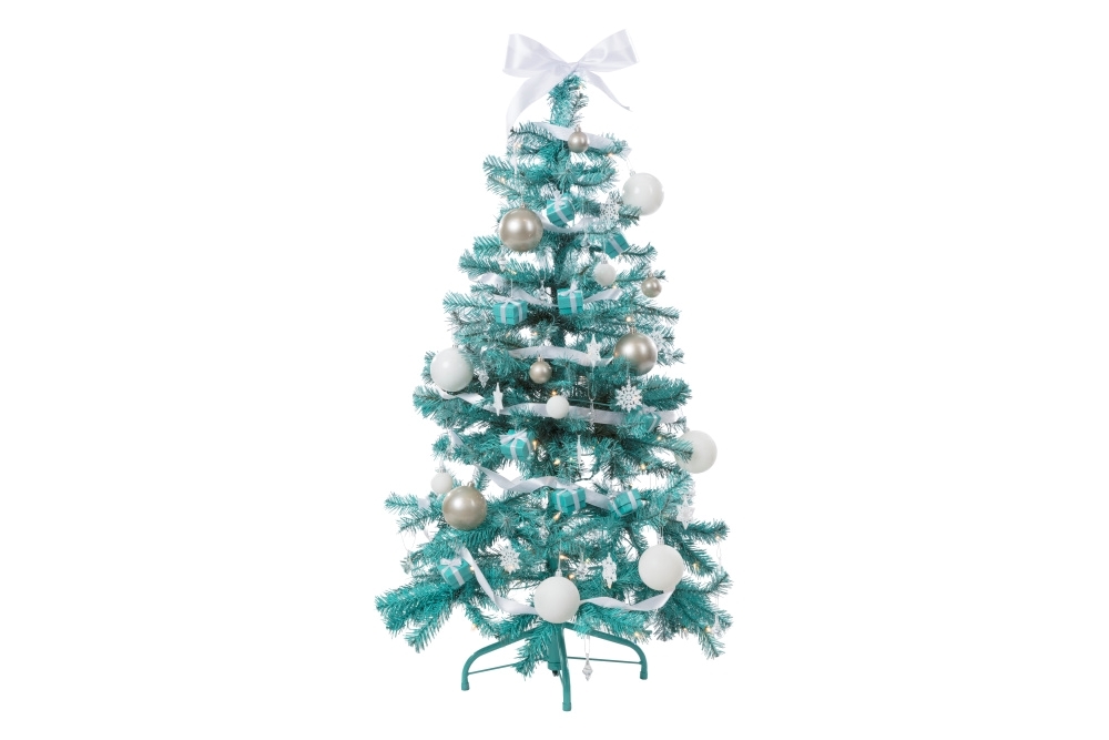 Elegant Blue and White Christmas Tree Decor插图1