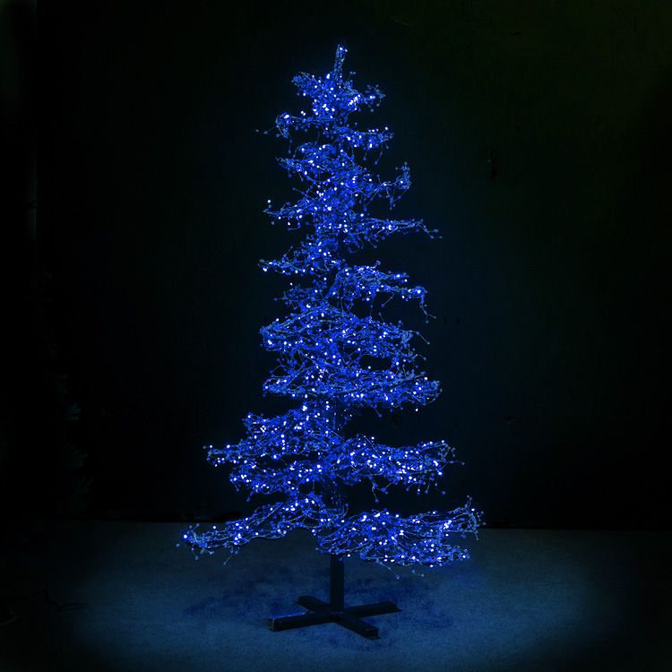 christmas tree white and blue decorations