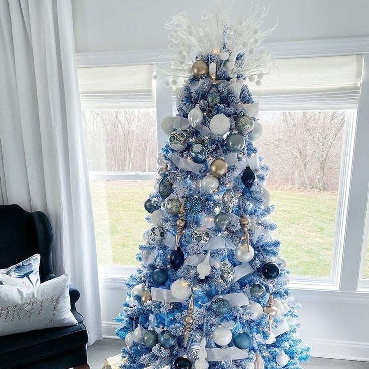 elegant blue and white christmas decor