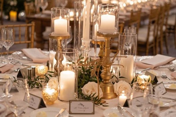 gold and white wedding decorations