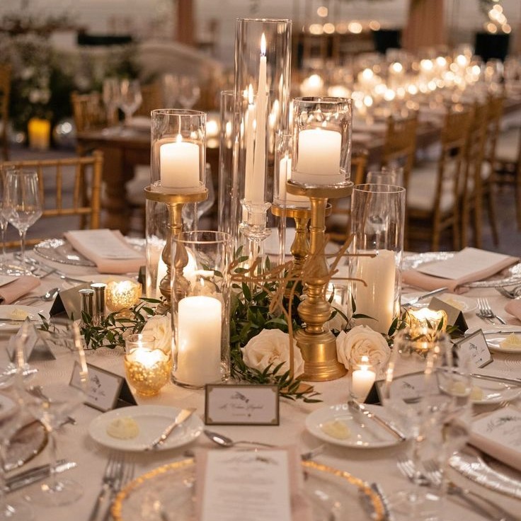 gold and white wedding decorations